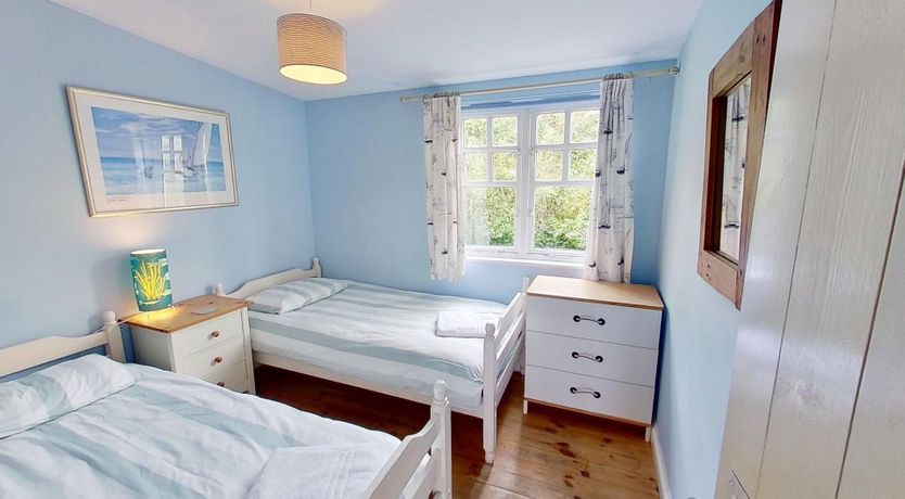 Photo of C14 Gwelmore, Riviere Towans