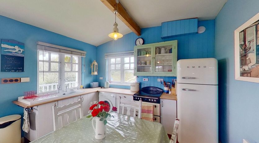 Photo of C14 Gwelmore, Riviere Towans