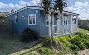 Photo of C14 Gwelmore, Riviere Towans