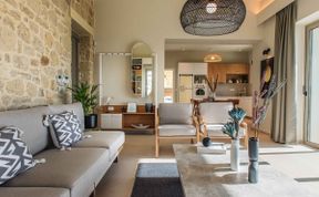 Photo of Seaside Escape Paradise