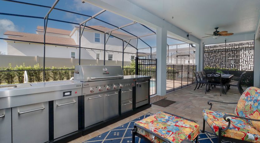 Photo of Orlando Outlook