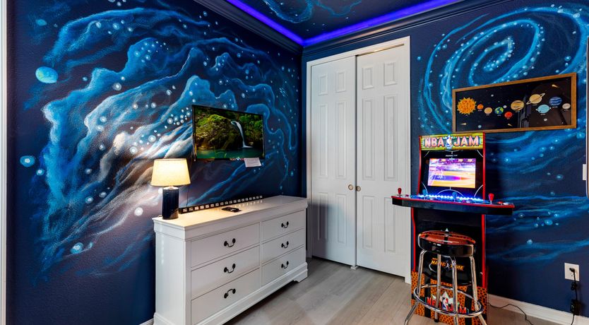 Photo of Orlando Outlook