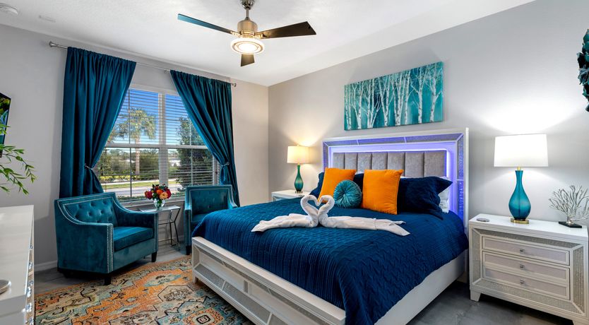 Photo of Orlando Outlook
