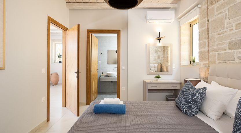 Photo of Two Golden Kisses