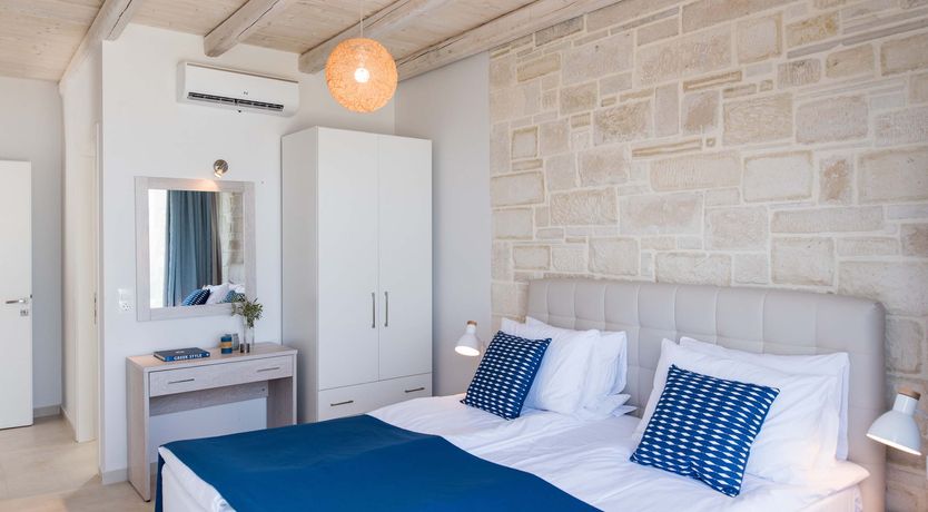 Photo of Two Golden Kisses