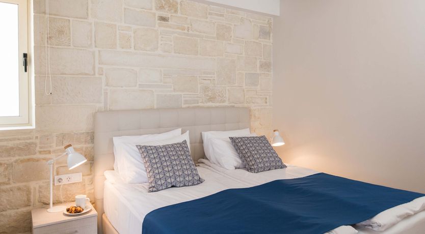 Photo of Two Golden Kisses