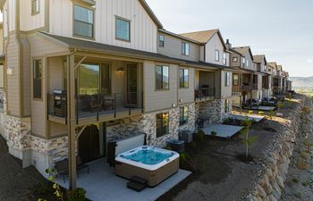 Rugged Alpine Place Holiday Home