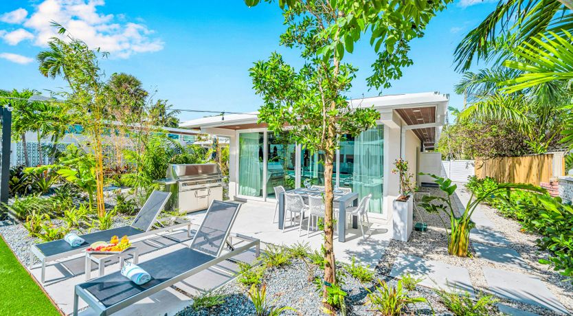 Photo of Tropical Dockhouse
