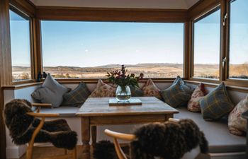 Laing's Place Holiday Home