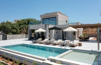 Sea Echoes Holiday Home