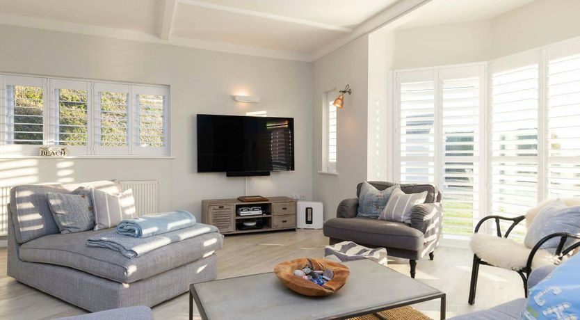 Photo of Seaward Horizon