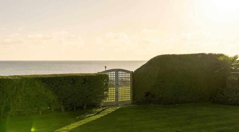 Photo of Seaward Horizon