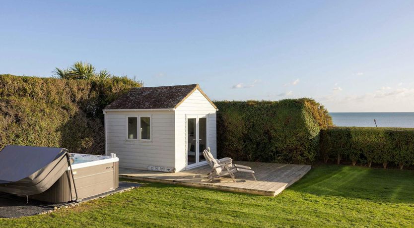 Photo of Seaward Horizon