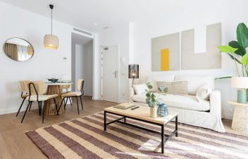 Madrid's Embrace Holiday Home