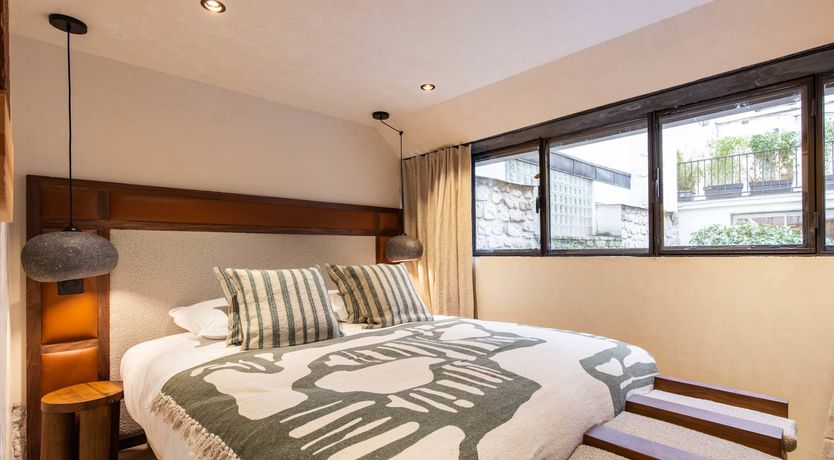 Photo of Sixth Light