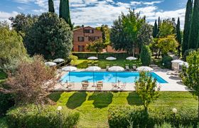 Photo of vivid-tuscany