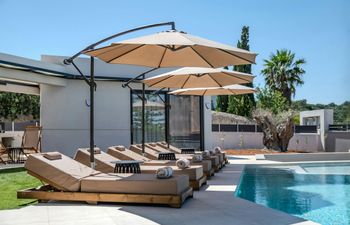 Warm Garden Holiday Home