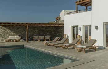 Island's Charm Holiday Home