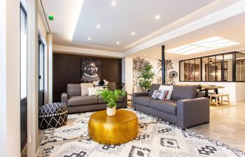 Exemplary Parisian Gem Holiday Home