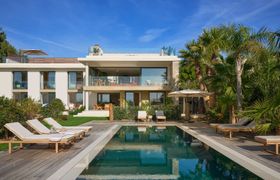 Photo of warm-coastal-charm