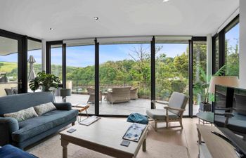 Estuary Charm Holiday Home