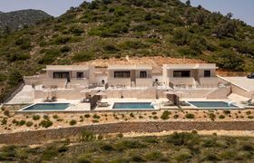 Photo of serene-hilltop-outlook