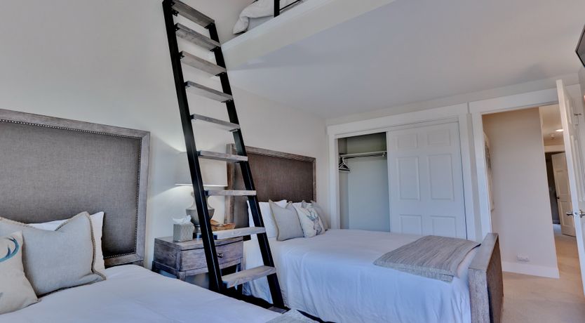 Photo of Alpine Townhouse