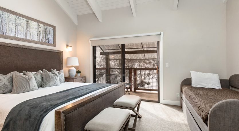 Photo of Alpine Townhouse