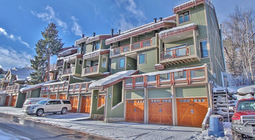 Photo of Alpine Townhouse