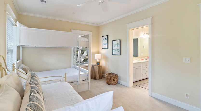 Photo of Myrtle & Seaspray