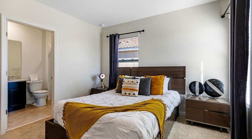 Photo of Lake View Lounging