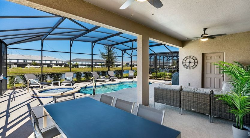 Photo of Lake View Lounging