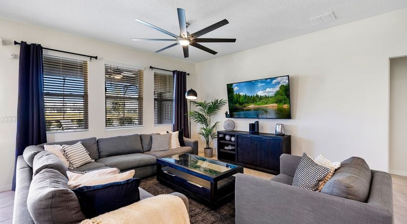 Photo of Lake View Lounging