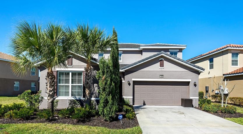 Photo of Lake View Lounging