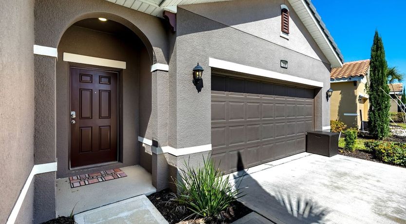 Photo of Lake View Lounging