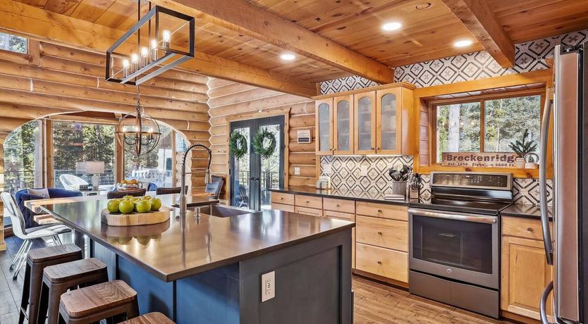 Photo of Alpine Peak View