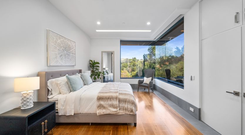 Photo of Celestial Elegance