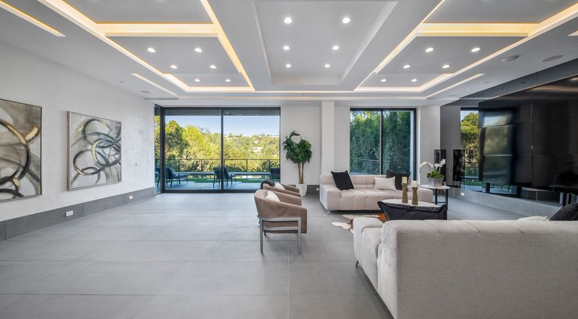 Photo of Celestial Elegance