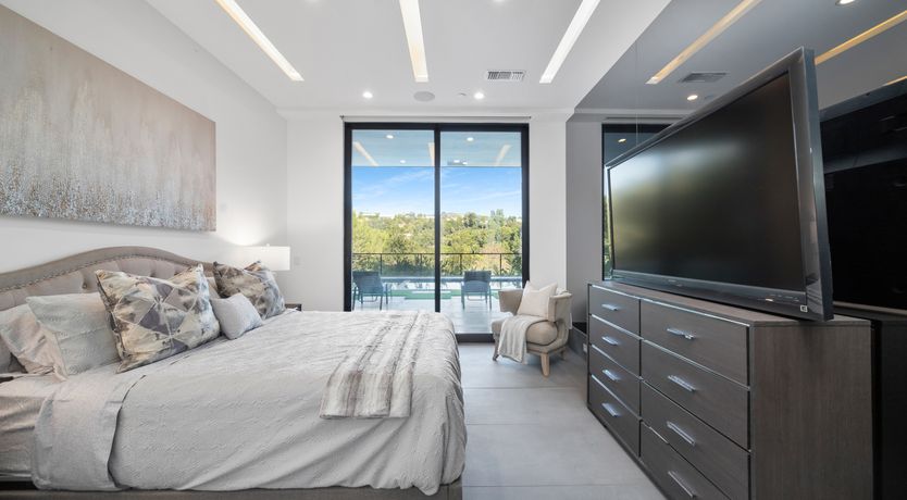 Photo of Celestial Elegance