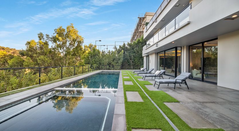 Photo of Celestial Elegance