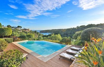Sunrise Echo Holiday Home