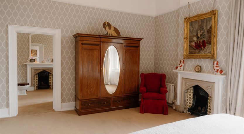 Photo of Old Stone Quiet