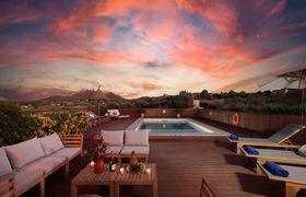 Photo of sunset-hills-hideaway