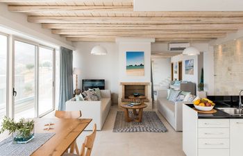 Golden Riviera Haven Holiday Home