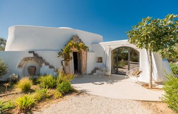 Olives & Sunlight Holiday Home