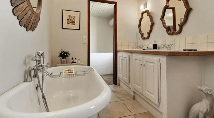 Photo of Luberon Charm