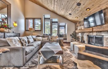 Peaks of Serenity Holiday Home