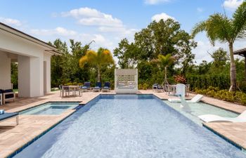Floridian Funhouse Holiday Home