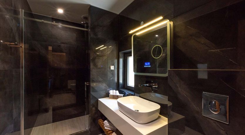 Photo of White Shores