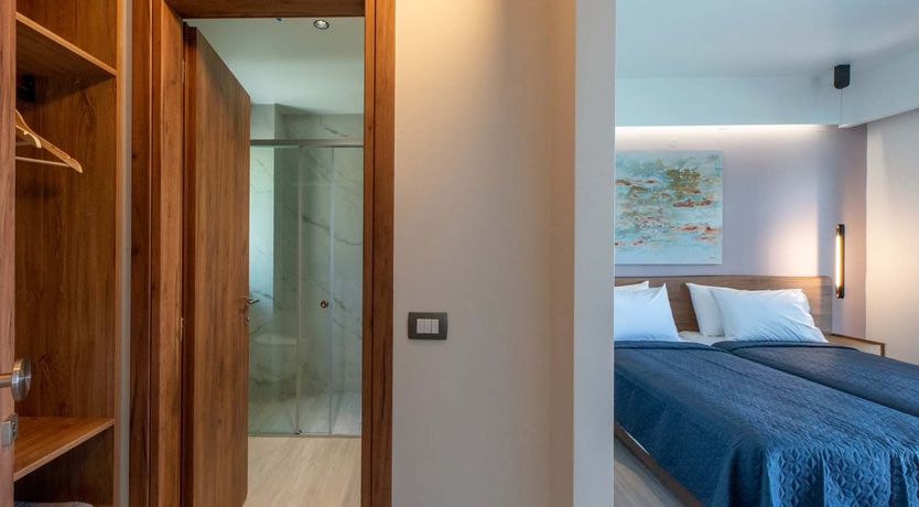 Photo of White Shores